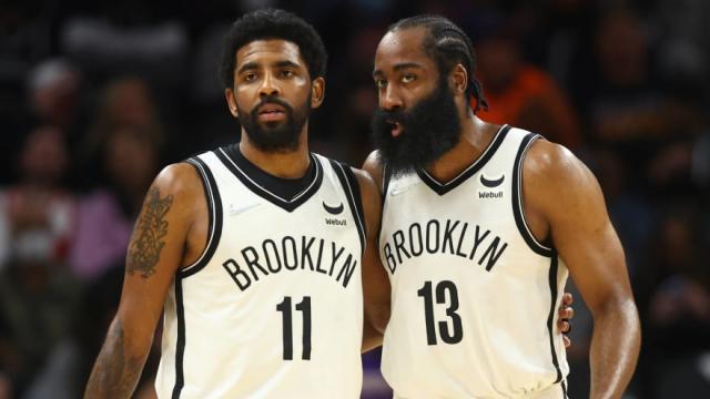 1643871190383073236.jpg kyrie-irving-longs-nets-big-three-play-together.jpg